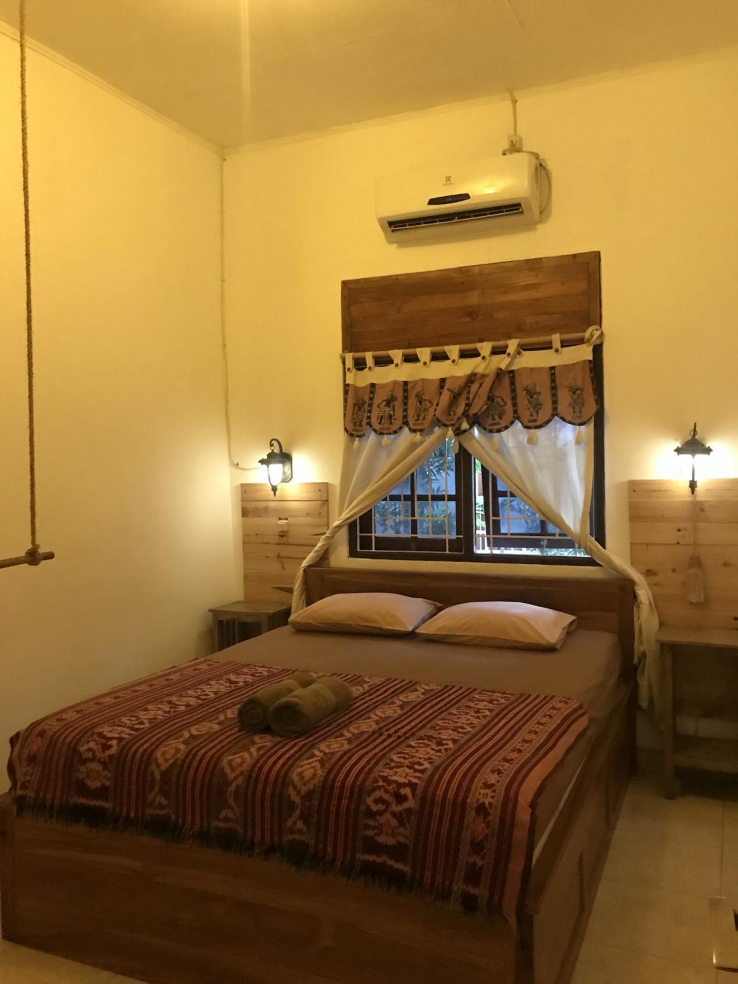 Wood Stone Hostel Γιογκιακάρτα Εξωτερικό φωτογραφία