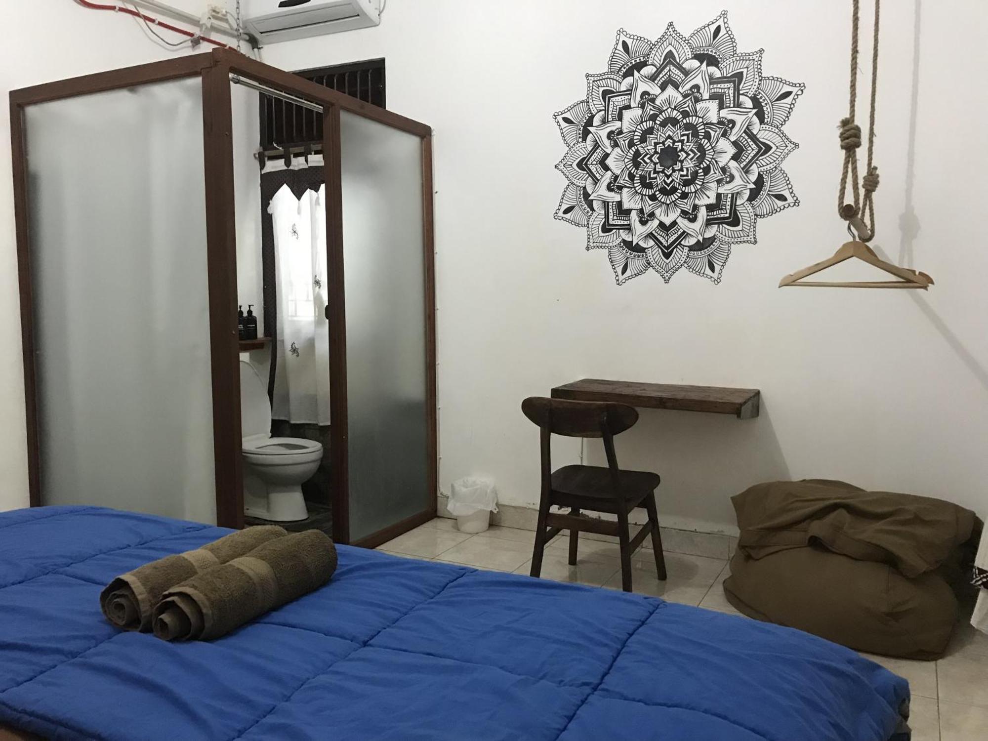 Wood Stone Hostel Γιογκιακάρτα Εξωτερικό φωτογραφία