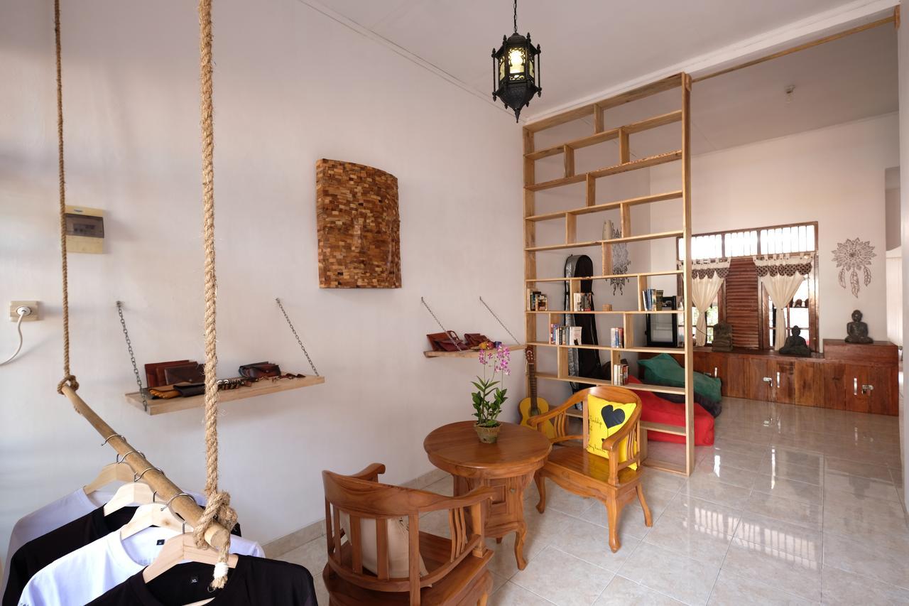 Wood Stone Hostel Γιογκιακάρτα Εξωτερικό φωτογραφία